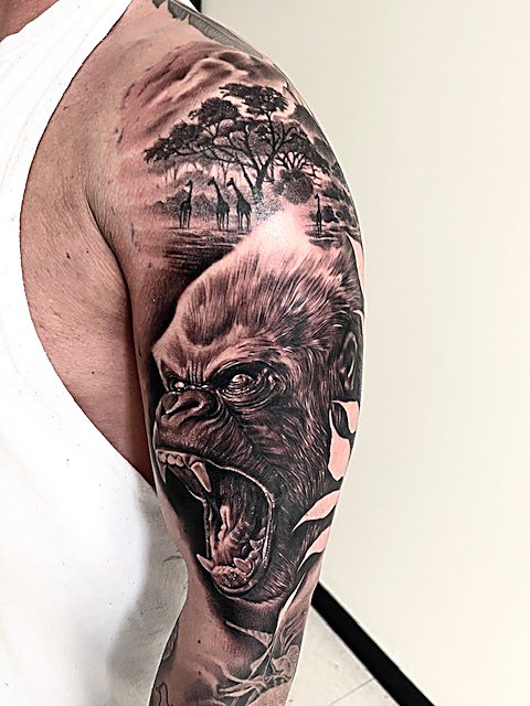 Roaring gorilla, shoulder and upper arm