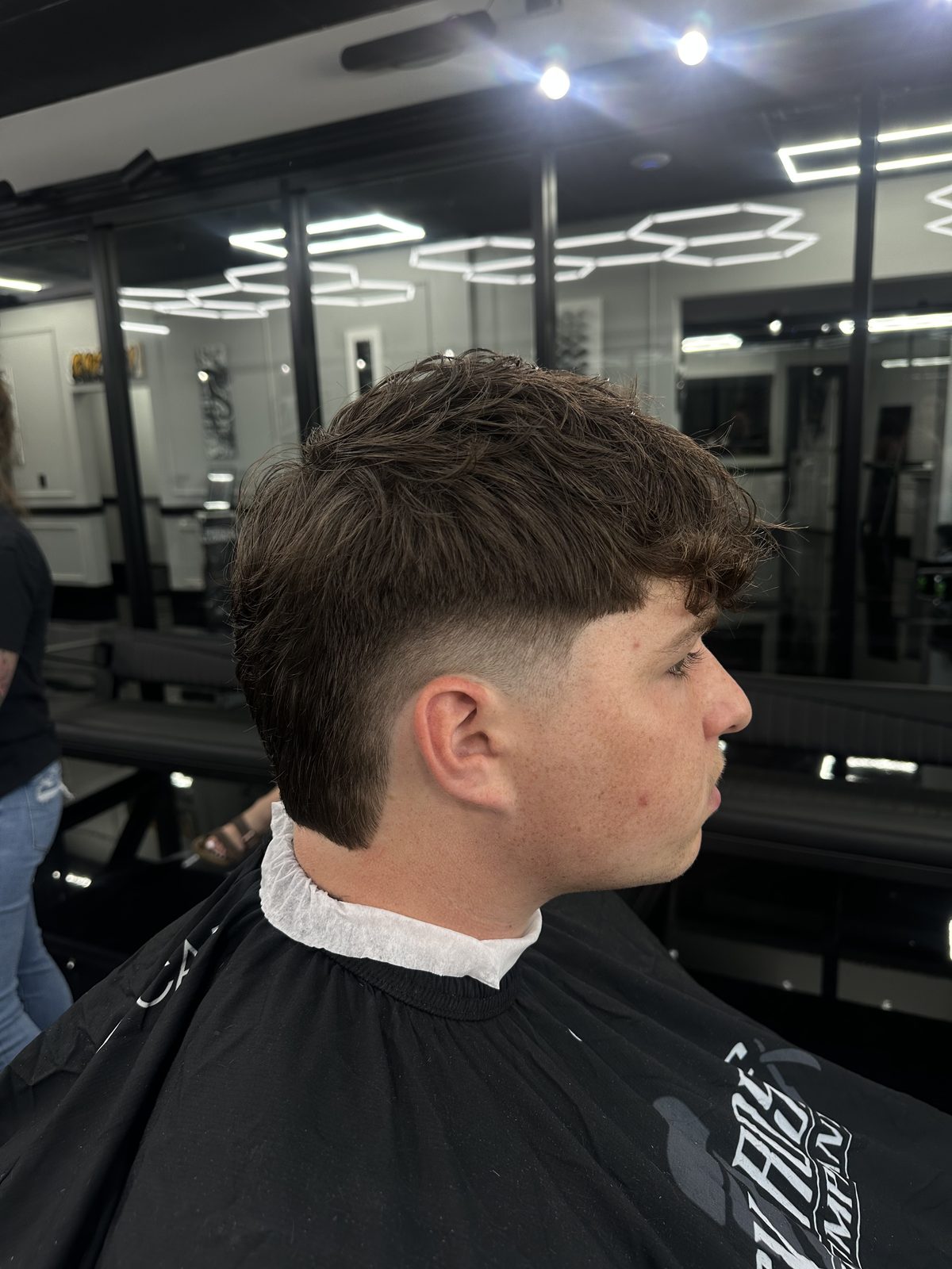 Textured fringe over a low taper