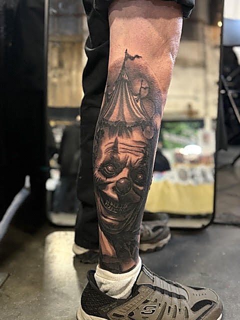 Leg sleeve, shot in the shop