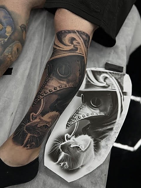Sleeve beside the photograph it was taken from