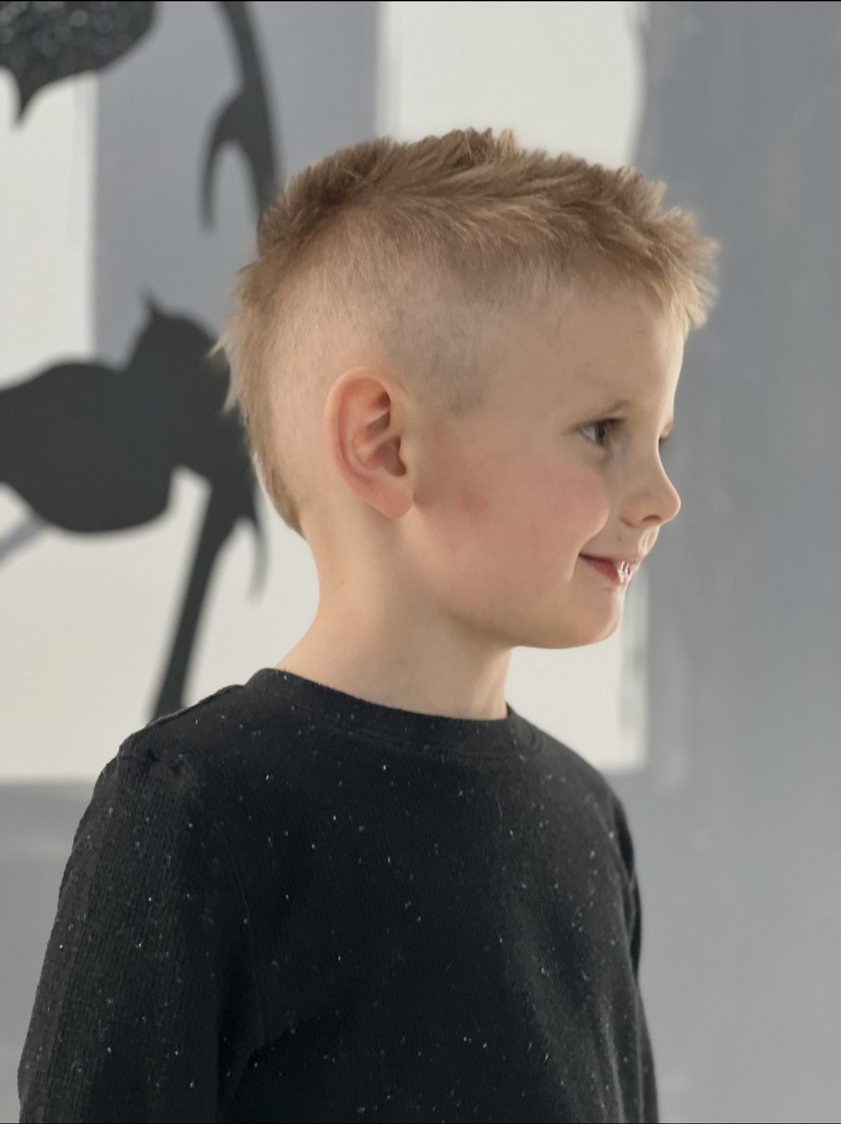 Textured spiky crop with faded sides