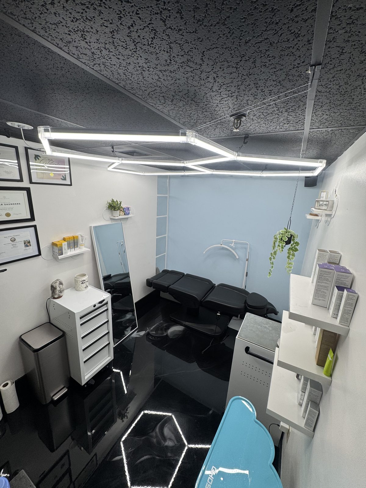 The SkyBrow Esthetics treatment room
